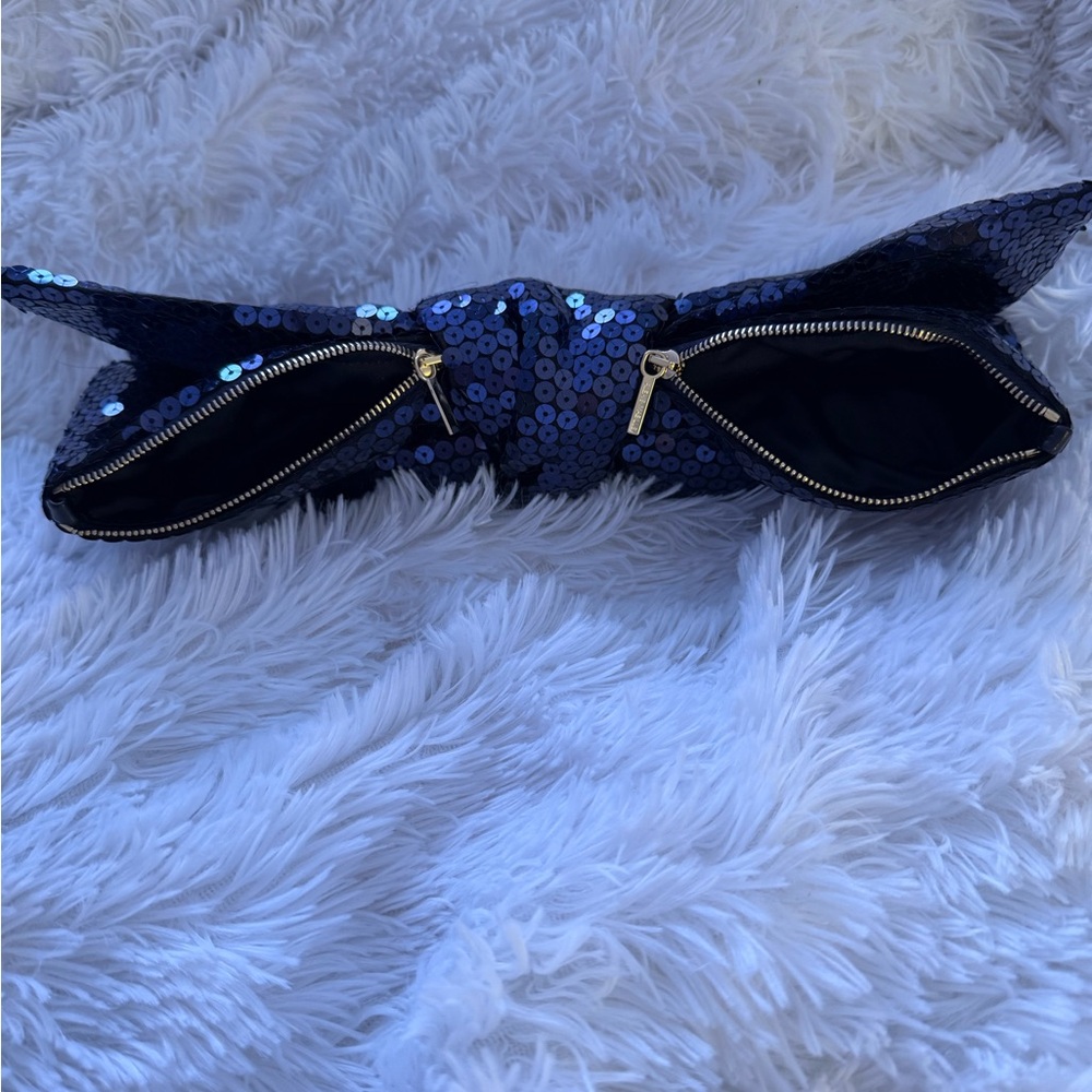 Alexis Mabille Navy Sequin Bow Clutch - Picture 3 of 4